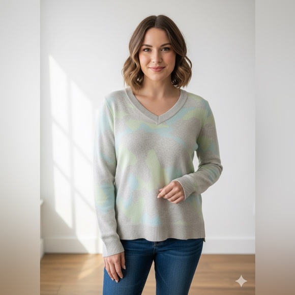 Alashan Sweaters - NEW Alashan Cashmere Cotton Ashlee V-neck sweater watercolour camo print xs